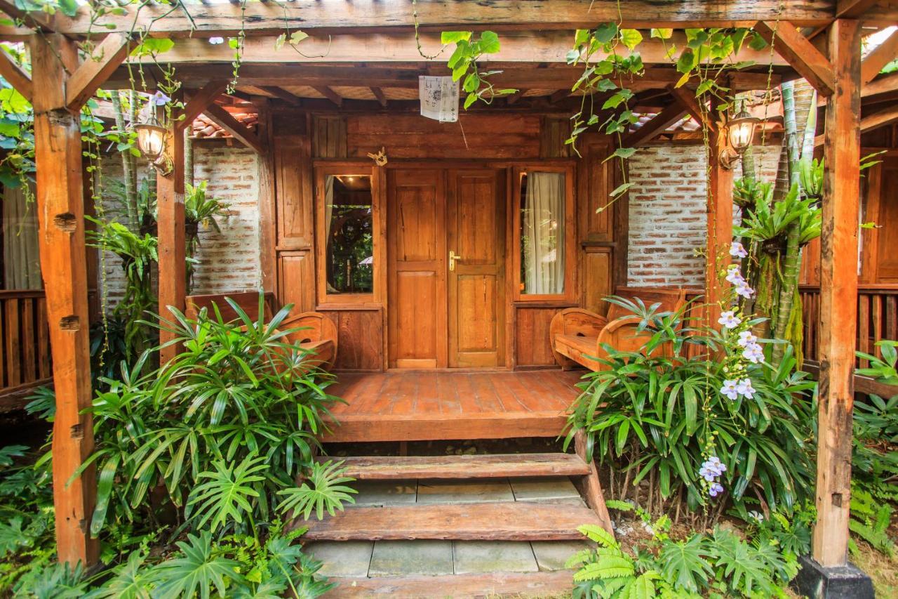 Bening Hut And Spa Seminyak Exterior foto
